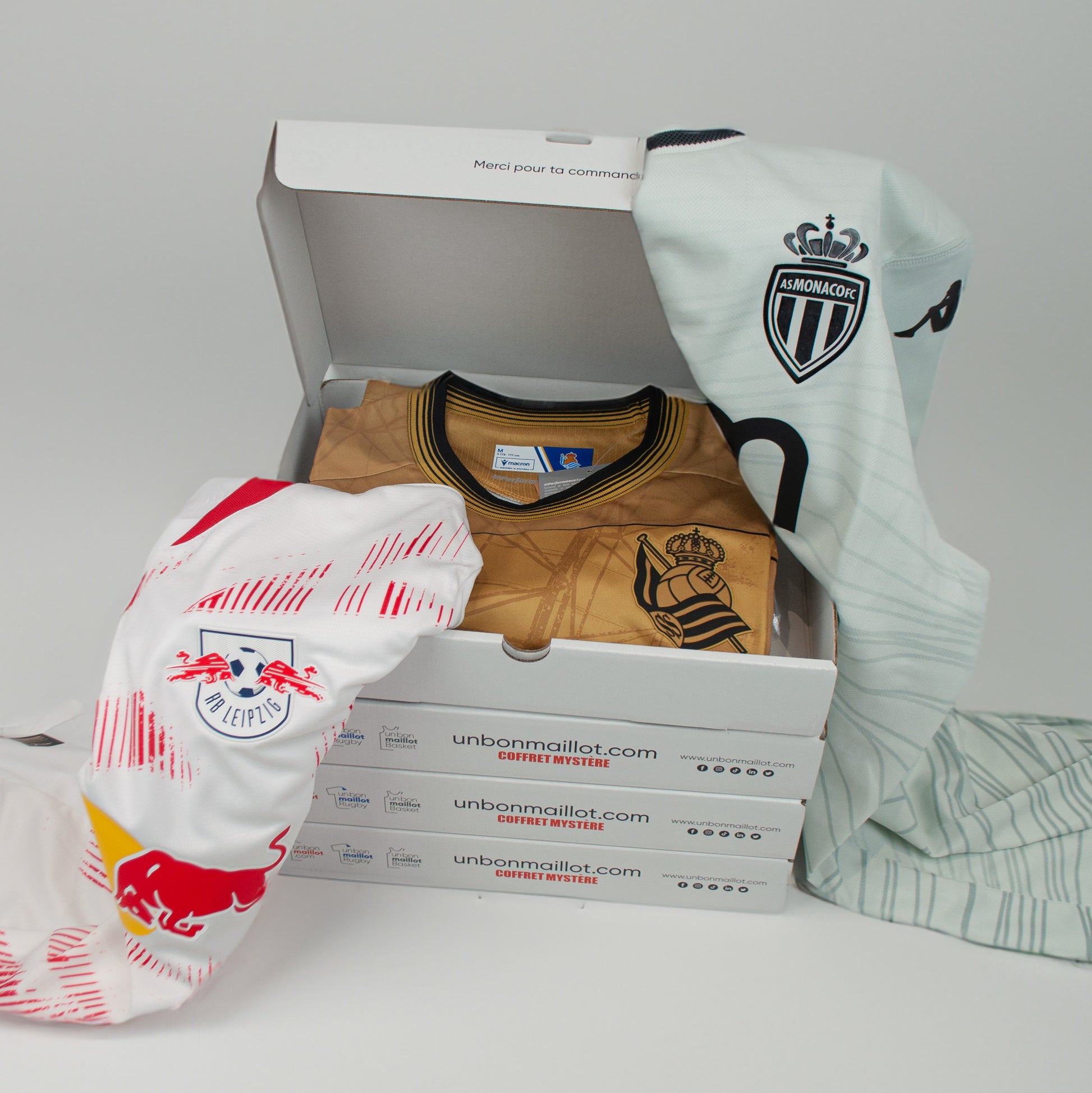 La box maillot mystère 24/25 ⭐ –